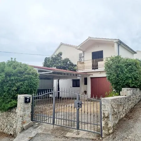 Old Meets New Apartment Trogir